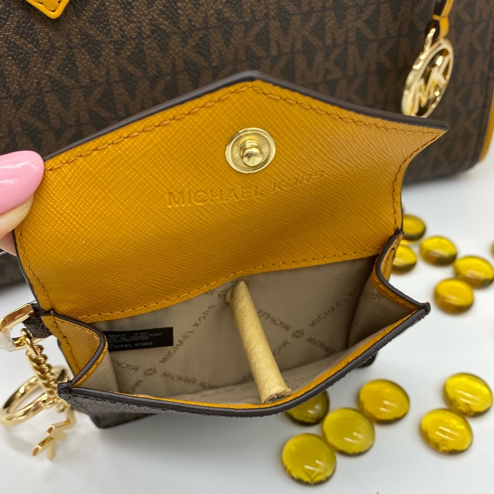 Michael Kors Hope MD Messenger & Kala Card Case - Picture 6 of 16